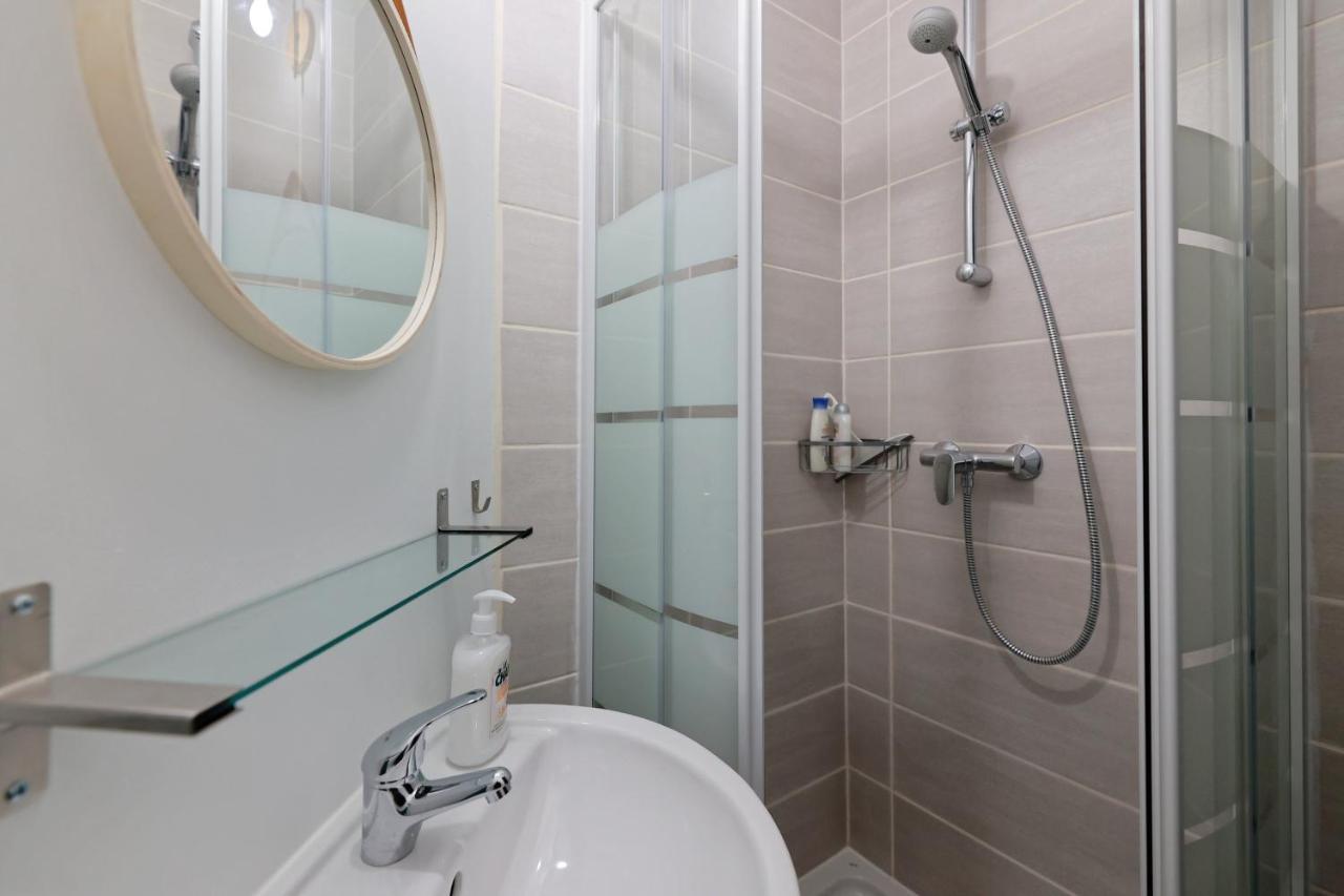 Charmant Studio A 5 Minutes De La Mer A Pied Saint-Nazaire  Exterior photo